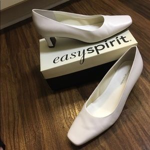 Easy Spirit White Heels